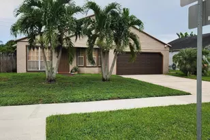 1000 SW 133rd Terrace, Davie, FL 33325 - Photo 2