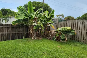 1000 SW 133rd Terrace, Davie, FL 33325 - Photo 1