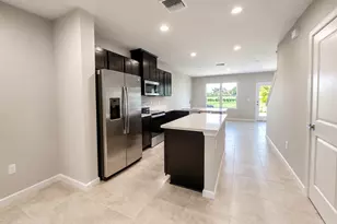 100 Savannah Lks Blvd, Fort Pierce, FL 34982 - Photo 2