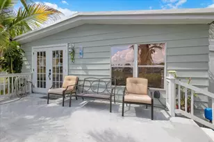 360 NE Jade Cir, Jensen Beach, FL 34957 - Photo 36