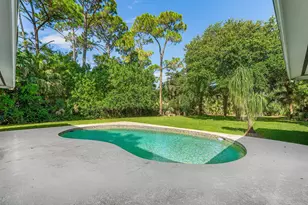 8645 Square Lake Dr, Palm Beach Gardens, FL 33418 - Photo 14