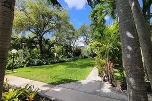 19424 NE 26th Ave, Miami, FL 33180 - Photo 12