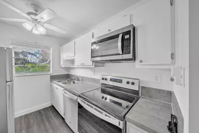 4550 NW 4th Street #B, Delray Beach, FL 33445 - Photo 12
