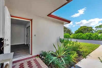 4550 NW 4th Street #B, Delray Beach, FL 33445 - Photo 2