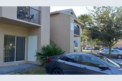 1791 NW 96th Terrace #4E, Pembroke Pines, FL 33024 - Photo 1