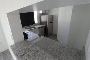 1791 NW 96th Terrace, Pembroke Pines, FL 33024 - Photo 2