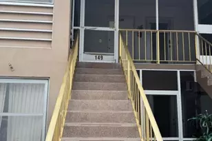 149 Stratford K, West Palm Beach, FL 33417 - Photo 2