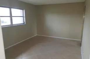 5725 Fernley Dr E, West Palm Beach, FL 33415 - Photo 4