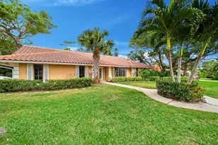 9 W High Point Rd, Sewalls Point, FL 34996 - Photo 4
