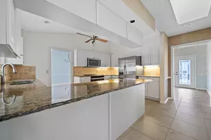 9 W High Point Rd, Sewalls Point, FL 34996 - Photo 6