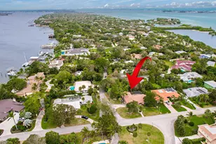9 W High Point Rd, Sewalls Point, FL 34996 - Photo 6