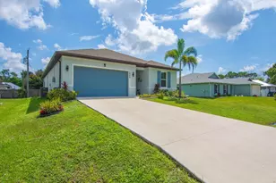 1689 SE Chello Ln, Port Saint Lucie, FL 34983 - Photo 6