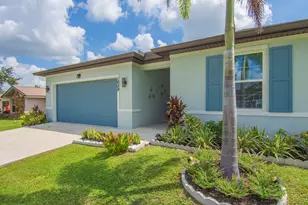 1689 SE Chello Ln, Port Saint Lucie, FL 34983 - Photo 2