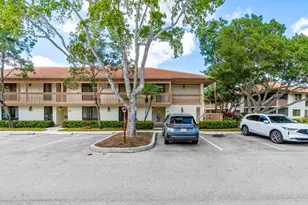 401 Brackenwood Ln S, Palm Beach Gardens, FL 33418 - Photo 16
