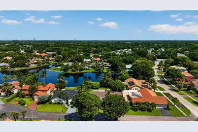 9821 SW 1st Court, Plantation, FL 33324 - Photo 22
