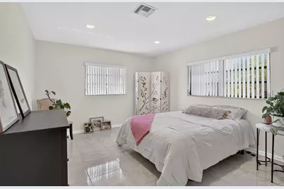 9821 SW 1st Court, Plantation, FL 33324 - Photo 18
