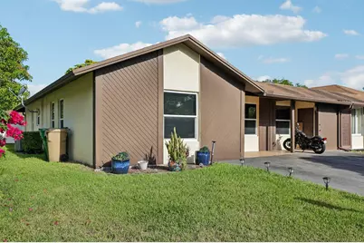 2075 SW 72nd Avenue, Davie, FL 33317 - Photo 22