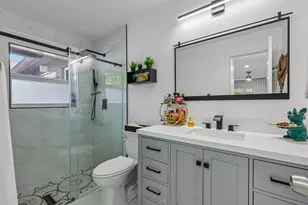 2075 SW 72nd Ave, Davie, FL 33317 - Photo 10