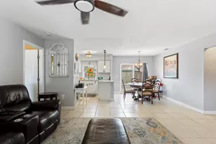 8621 NW 3rd St, Pembroke Pines, FL 33024 - Photo 24