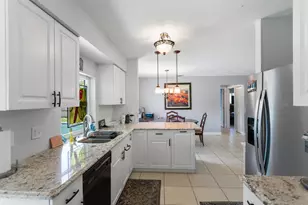8621 NW 3rd St, Pembroke Pines, FL 33024 - Photo 16