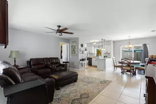 8621 NW 3rd St, Pembroke Pines, FL 33024 - Photo 14