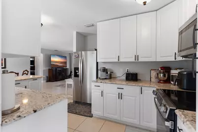 8621 NW 3rd Street, Pembroke Pines, FL 33024 - Photo 14