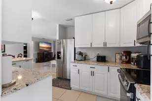 8621 NW 3rd St, Pembroke Pines, FL 33024 - Photo 14