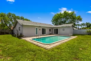 8621 NW 3rd St, Pembroke Pines, FL 33024 - Photo 1