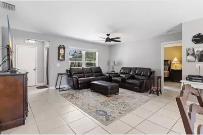 8621 NW 3rd Street, Pembroke Pines, FL 33024 - Photo 12