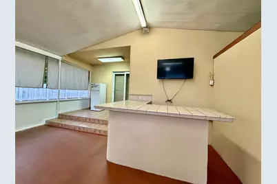 1092 W 32nd Street, Hialeah, FL 33012 - Photo 16