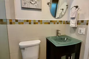 1092 W 32nd St, Hialeah, FL 33012 - Photo 26