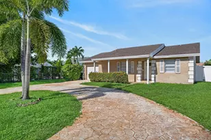 702 Place Tavant, Delray Beach, FL 33445 - Photo 2