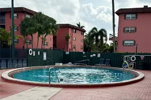 610 Tennis Club Dr, Fort Lauderdale, FL 33311 - Photo 12