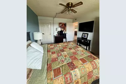 610 Tennis Club Drive #408, Fort Lauderdale, FL 33311 - Photo 6