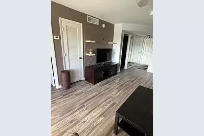 610 Tennis Club Drive #408, Fort Lauderdale, FL 33311 - Photo 6