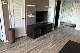 610 Tennis Club Dr, Fort Lauderdale, FL 33311 - Photo 6