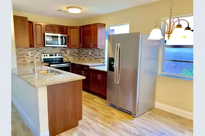 89 Normandy B, Delray Beach, FL 33484 - Photo 2