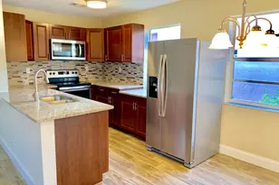 89 Normandy B, Delray Beach, FL 33484 - Photo 2