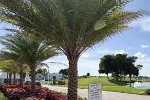 89 Normandy B, Delray Beach, FL 33484 - Photo 2