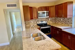 89 Normandy B, Delray Beach, FL 33484 - Photo 6