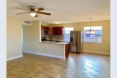 89 Normandy B, Delray Beach, FL 33484 - Photo 4