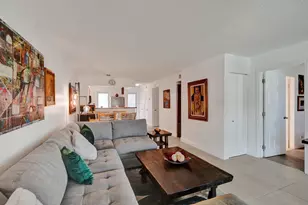 1040 SE 4th Ave, Deerfield Beach, FL 33441 - Photo 14
