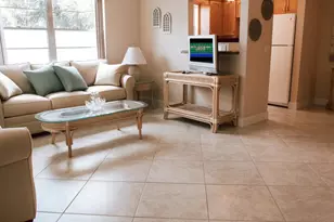 20 Lyndhurst A, Deerfield Beach, FL 33442 - Photo 2
