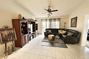 300 Crestwood Ct N, Royal Palm Beach, FL 33411 - Photo 4