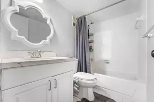 2205 S Cypress Bend Dr, Pompano Beach, FL 33069 - Photo 12