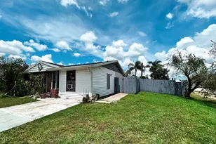 201 NW Floresta Dr, Port Saint Lucie, FL 34983 - Photo 4