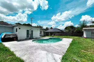 201 NW Floresta Dr, Port Saint Lucie, FL 34983 - Photo 26