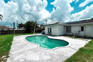 201 NW Floresta Dr, Port Saint Lucie, FL 34983 - Photo 28