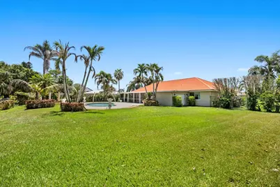 1819 SE Elrose Street, Port Saint Lucie, FL 34952 - Photo 4