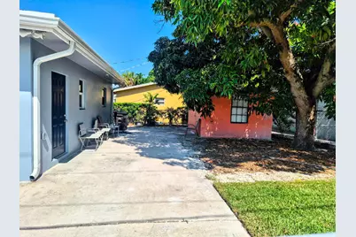 628 Monroe Drive #Front, West Palm Beach, FL 33405 - Photo 16